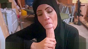 NADIA MUSLIM SUCK BIG COCK